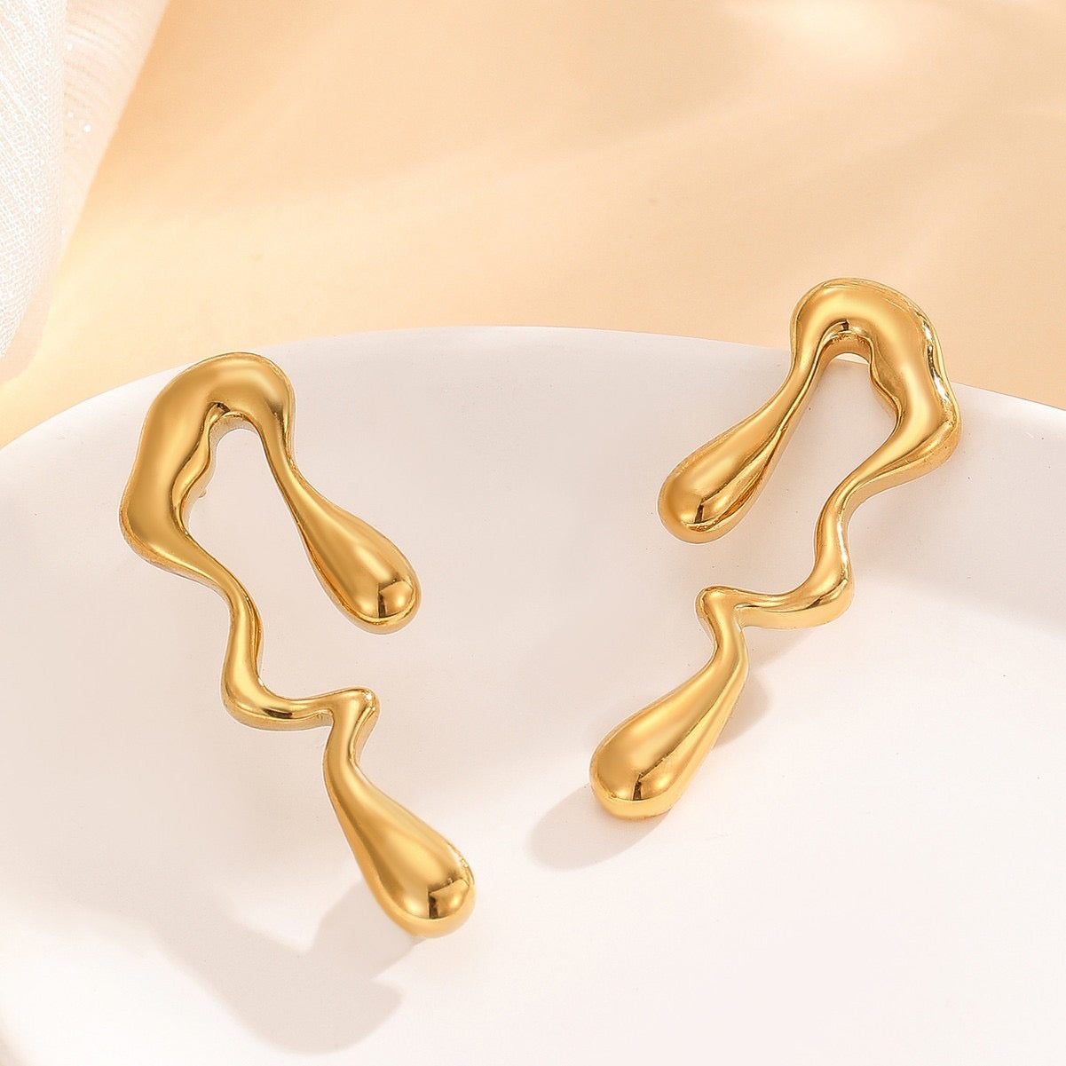 Sphere&Style Irregular Drop Earring