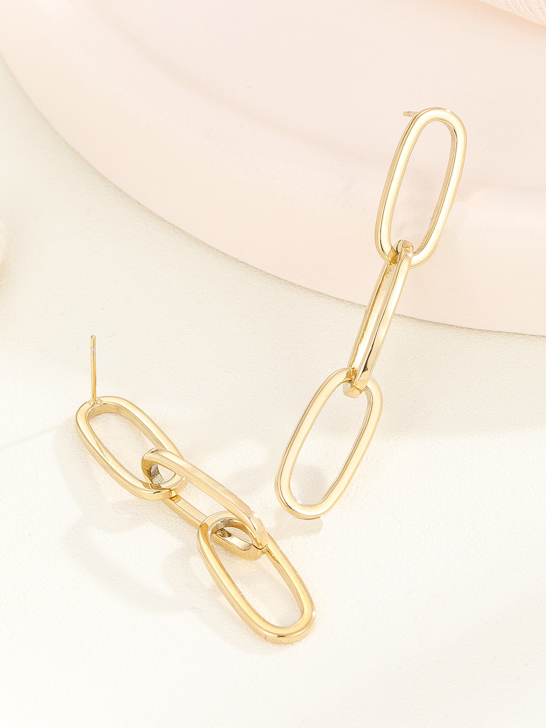 Sphere&Style Linked Chain Earrings