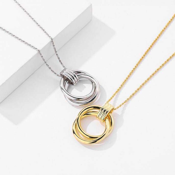 Sphere&Style Twisted Circles Pendant Necklace