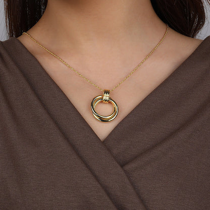 Sphere&Style Twisted Circles Pendant Necklace