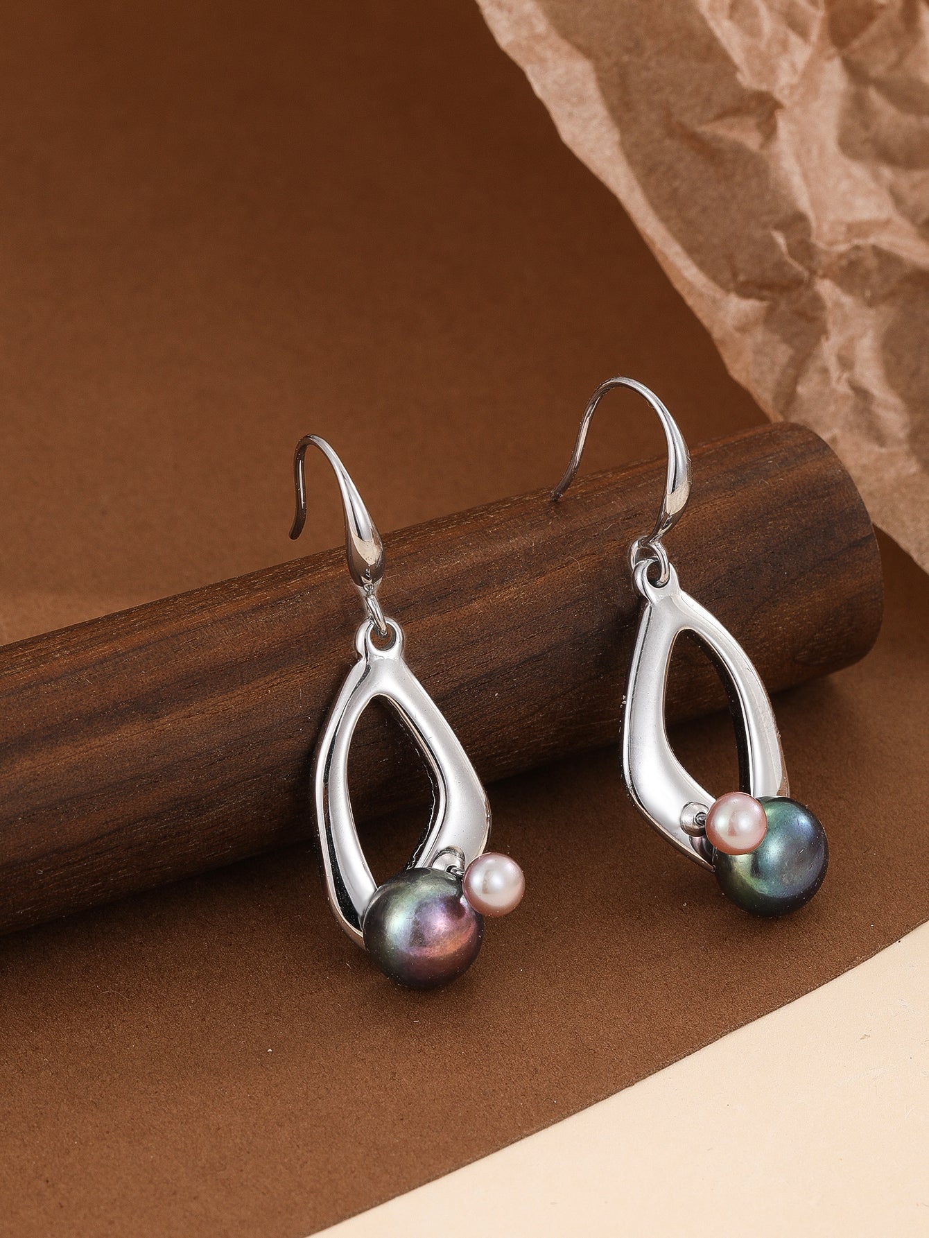 Sphere&Style Cultured Pearl Hoops Earrings