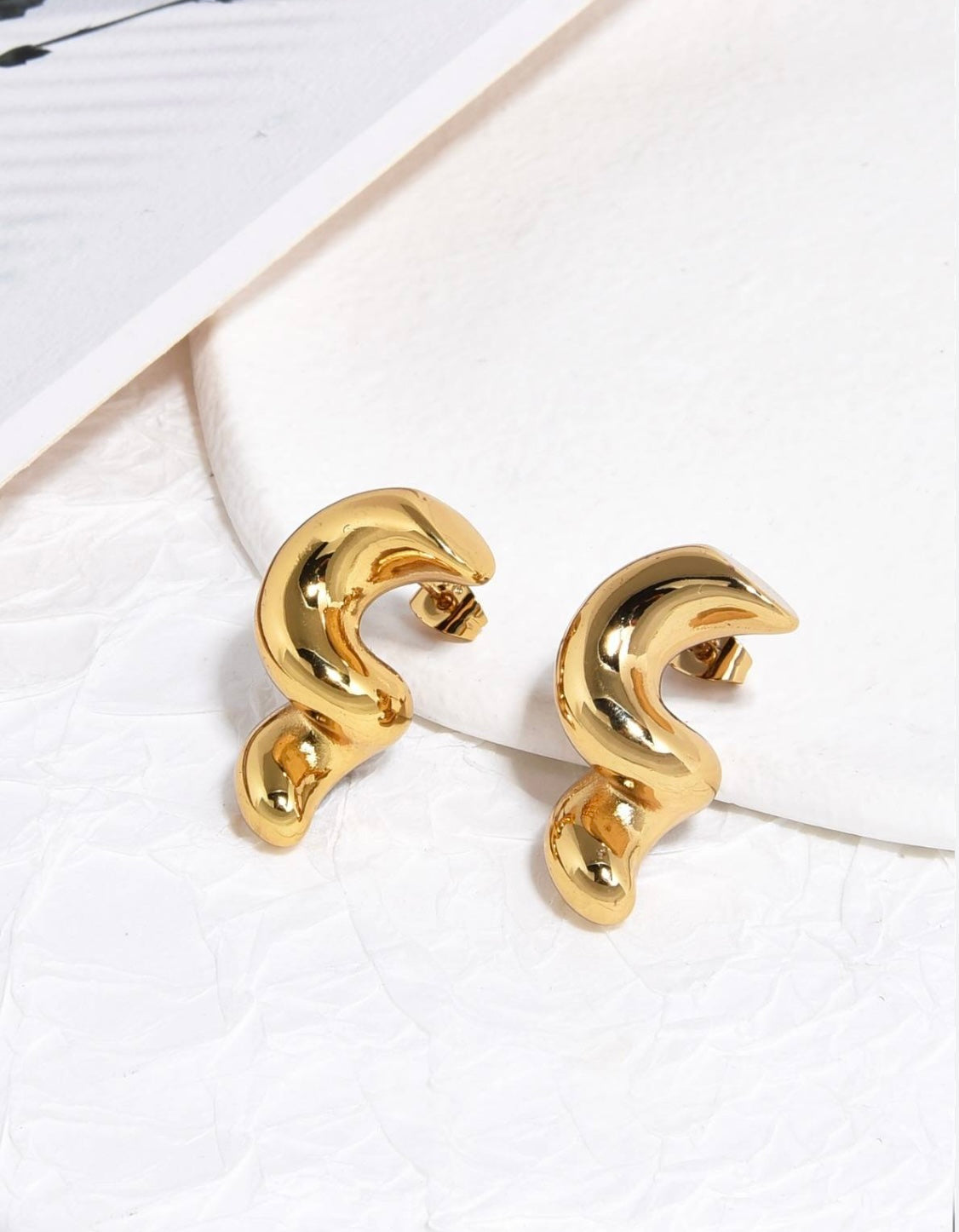 Sphere&Style Twirly Earrings